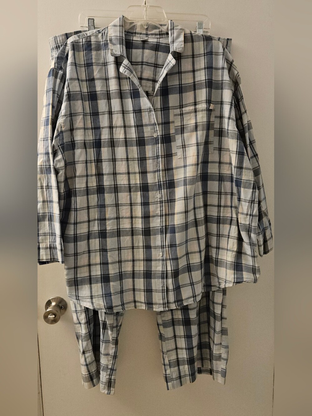 Old Navy Womens White and Blue Plaid Pajama Set